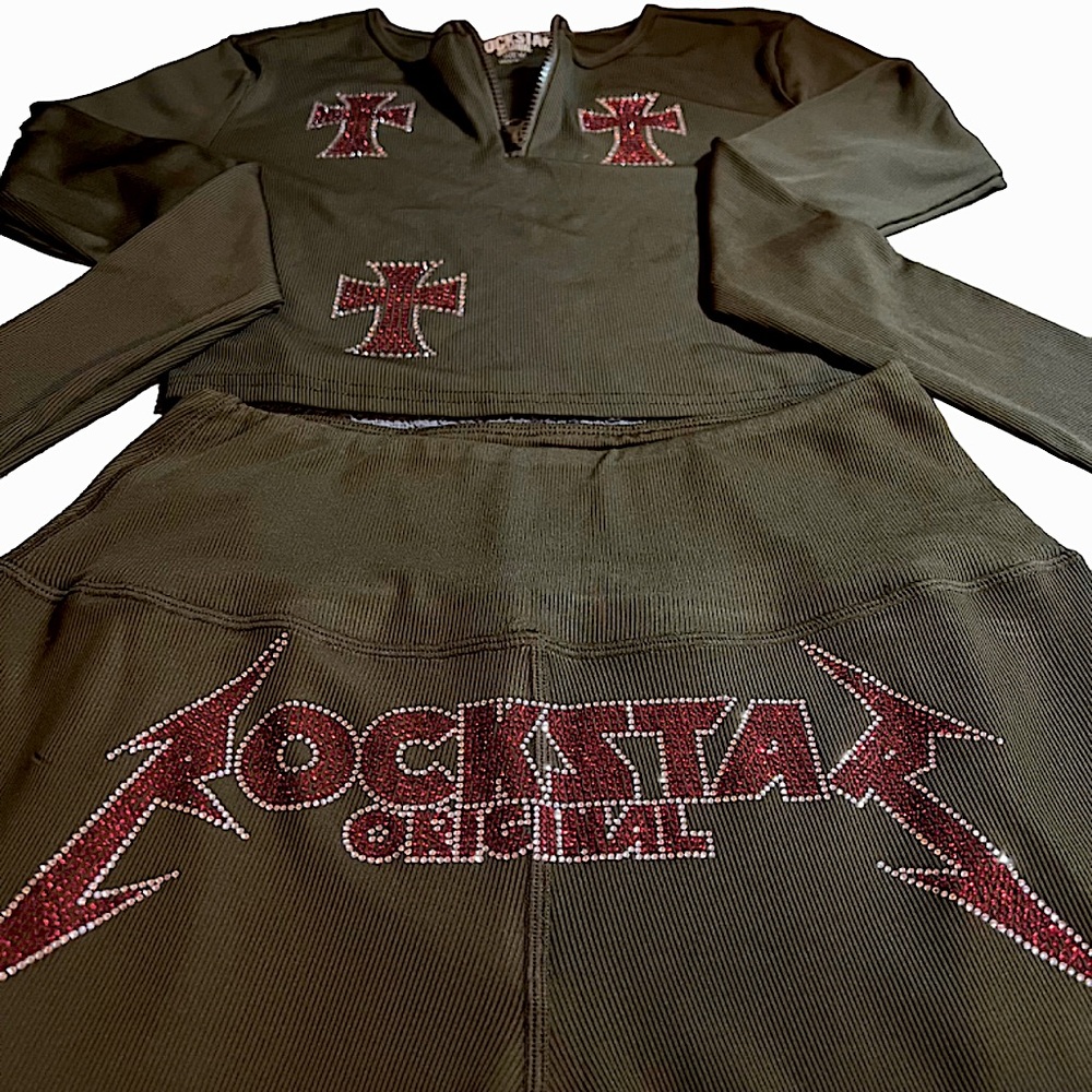WMNS ROCKSTAR CROP TOP 2 PIECE TRACK SUIT SET